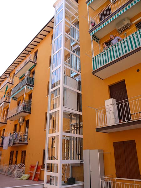 Progettazione-di-mini-ascensori-con-porte-automatiche-vignola Progettazione-di-mini-ascensori-con-porte-automatiche-vignola