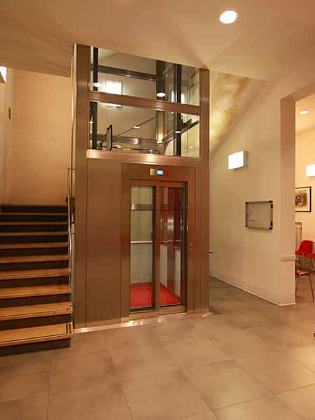 sopralluogo-con-il-servizio-di-navetta-per-l-installazione-di-impianti-elevatori-bologna sopralluogo-con-il-servizio-di-navetta-per-l-installazione-di-impianti-elevatori-bologna